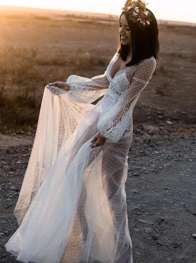 Anneprom A-Line V-Neck Long Sleeves Beach Wedding Dress with Appliques APW0259